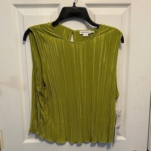 Good American Olive Pleated Sleeveless Tank